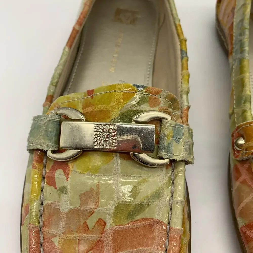 Anne Klein Women's Embossed Leather Floral Pattern Moccasin Loafers Sz 6M - Picture 2 of 13